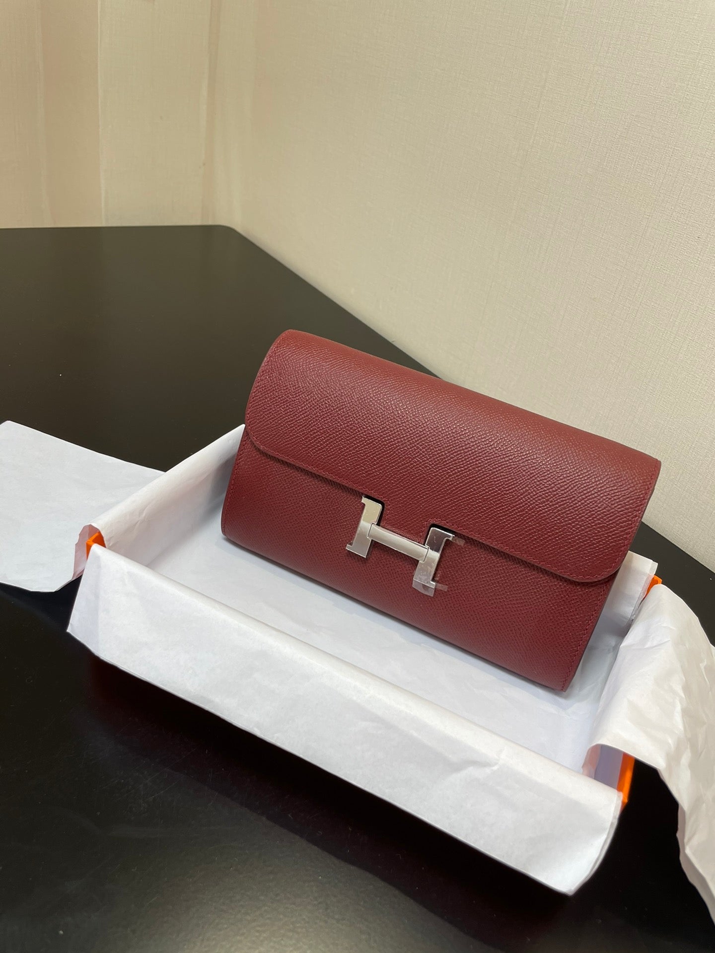 CONSTANCE TO GO 20,5 BOURGOGNE EPSOM QUINCAILLERIE ARGENTÉE