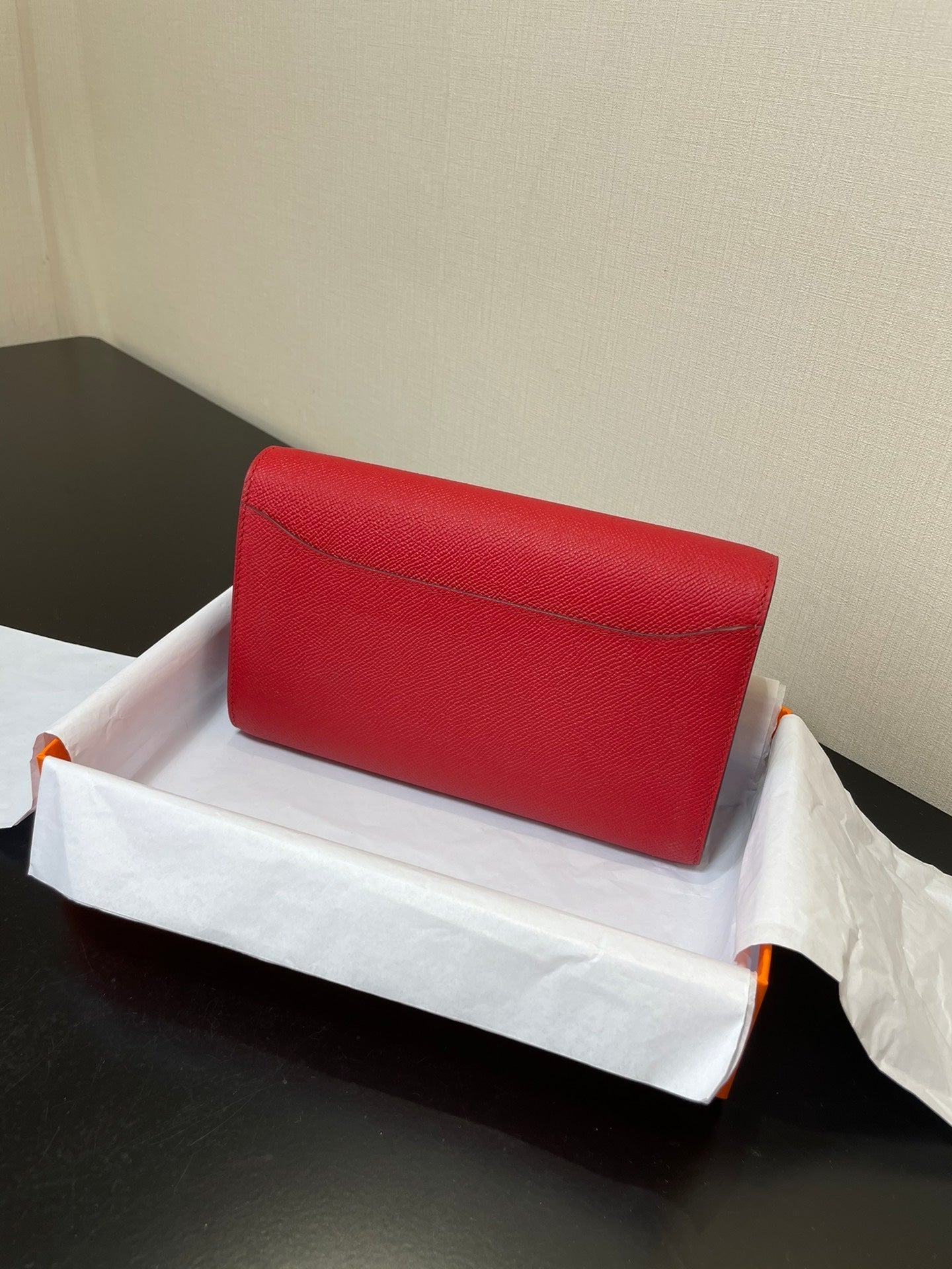 CONSTANCE TO GO 20.5 ROUGE EPSOM ARGENT QUINCAILLERIE
