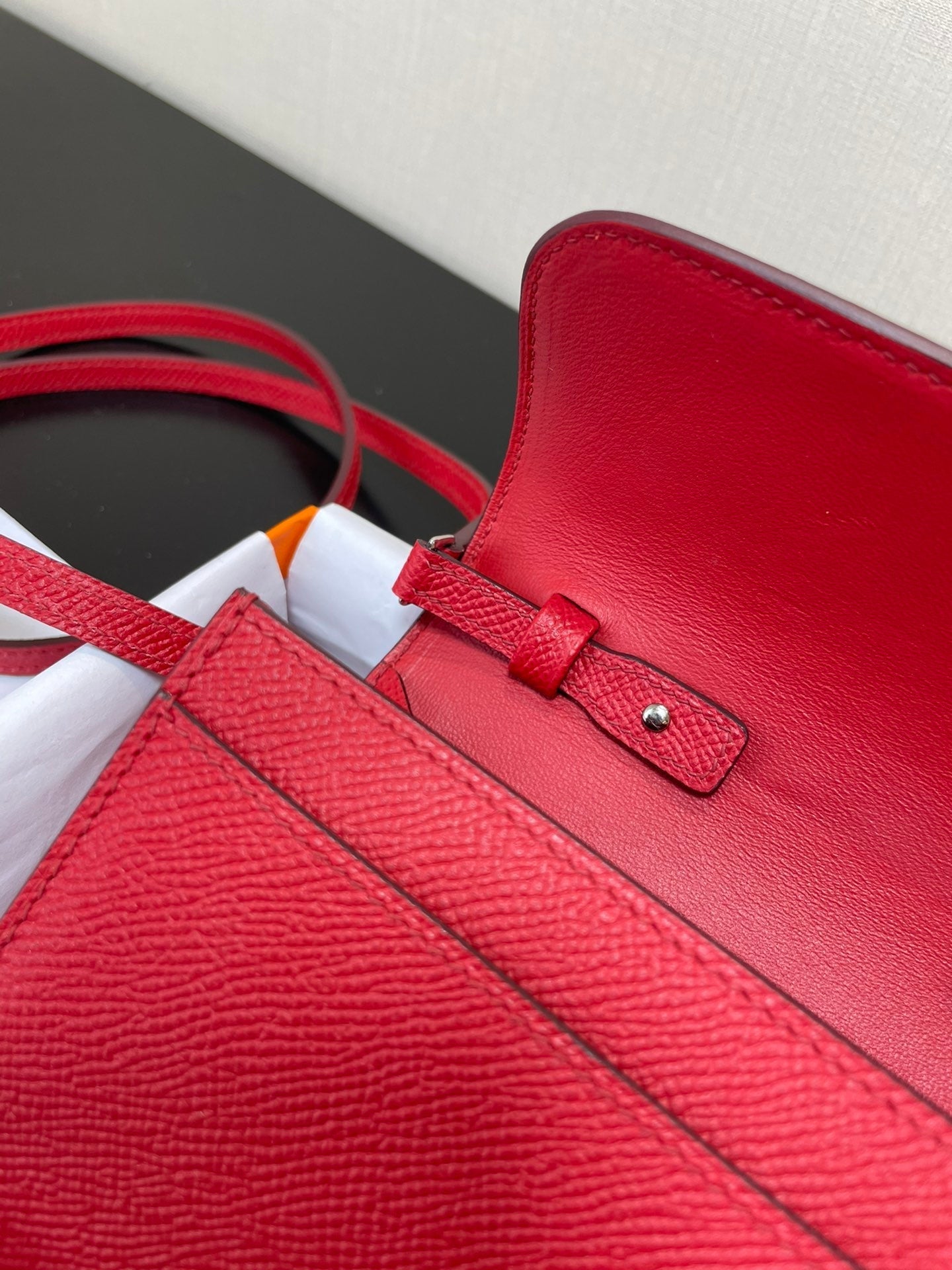 CONSTANCE TO GO 20.5 ROUGE EPSOM ARGENT QUINCAILLERIE