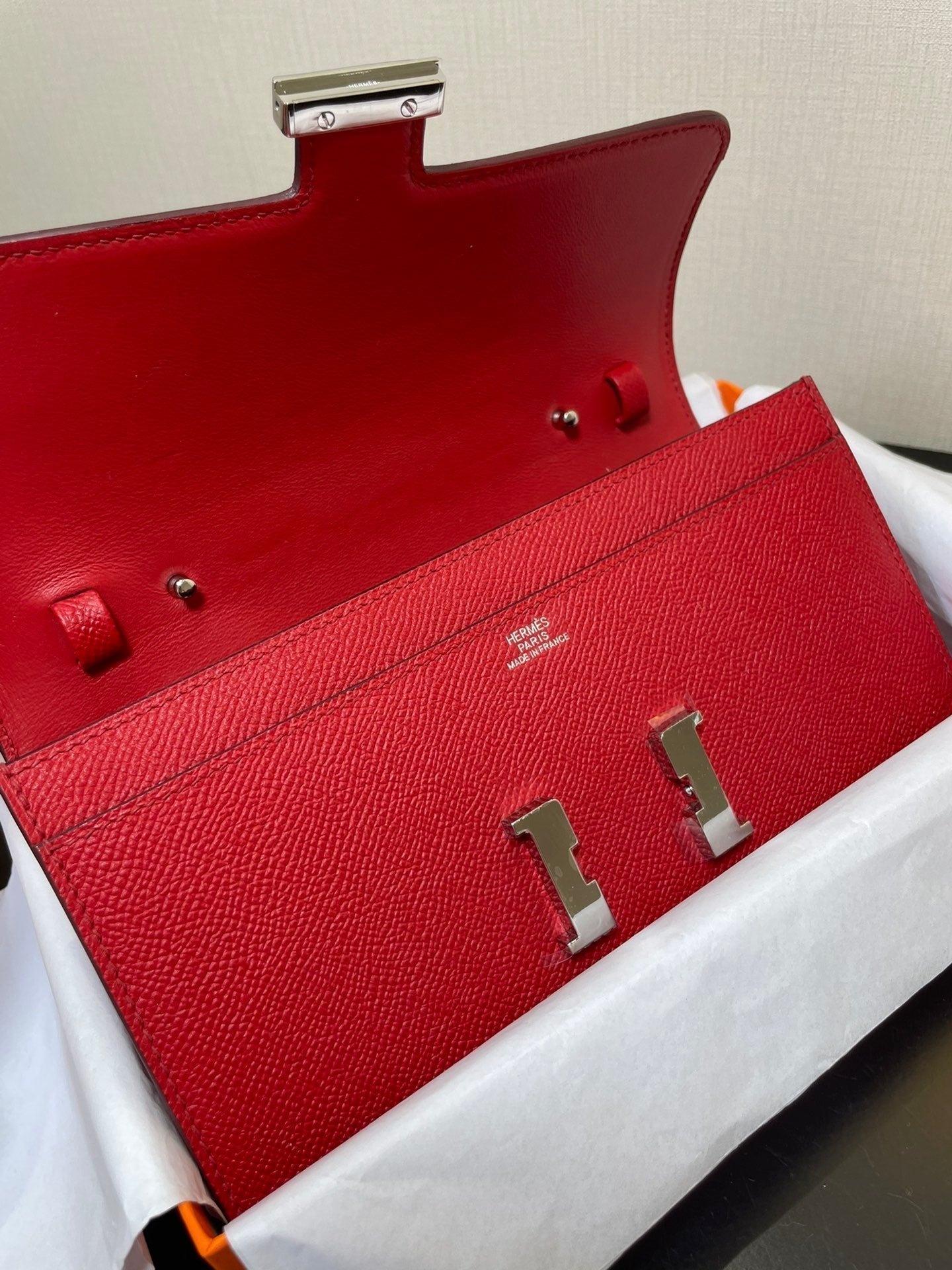 CONSTANCE TO GO 20.5 ROUGE EPSOM ARGENT QUINCAILLERIE