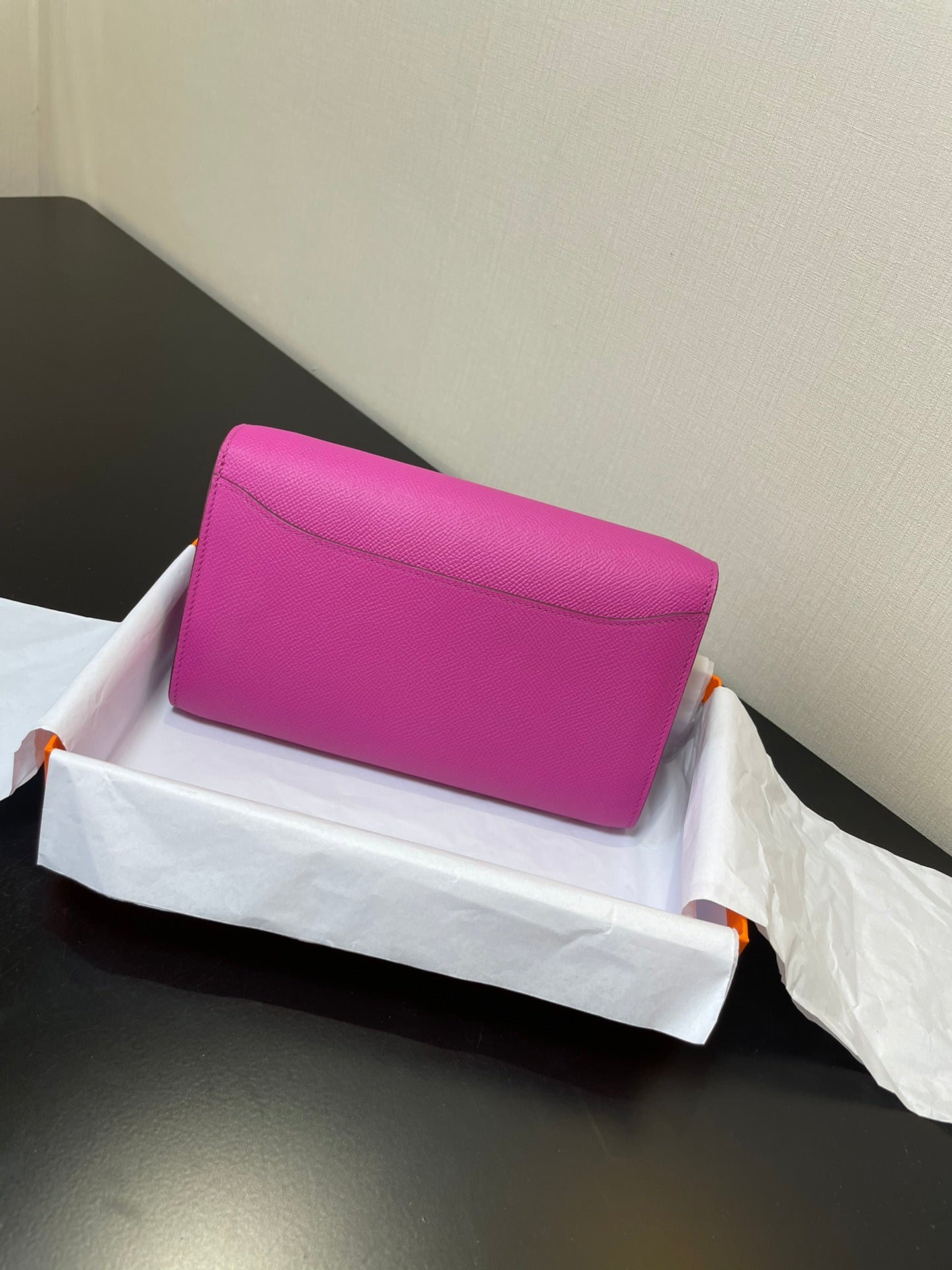 CONSTANCE TO GO 20,5 VIOLET EPSOM GOLD HARDWARE