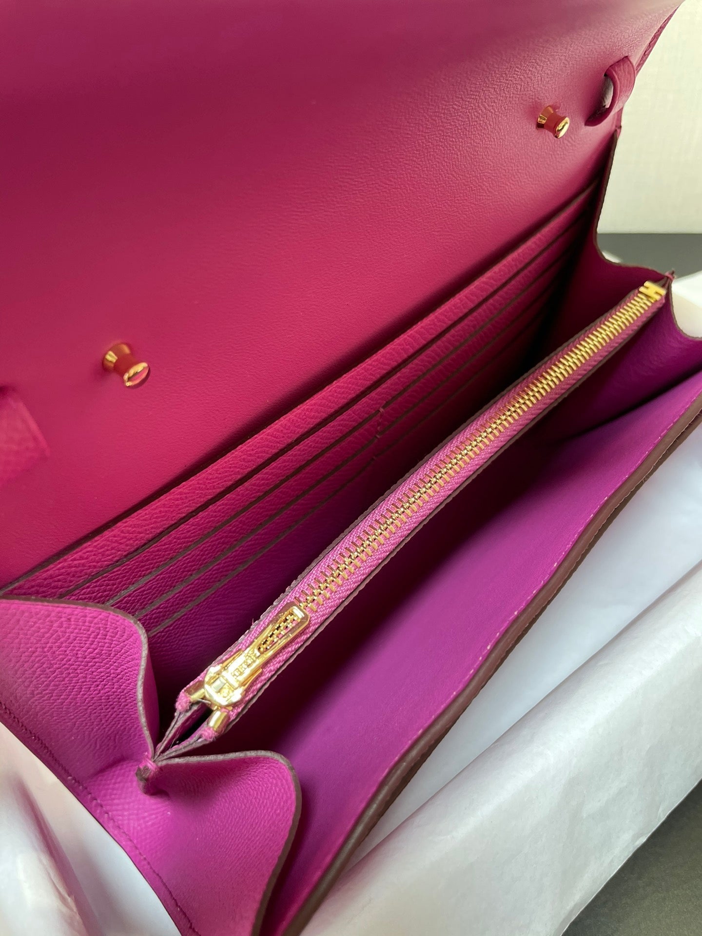 CONSTANCE TO GO 20,5 VIOLET EPSOM GOLD HARDWARE