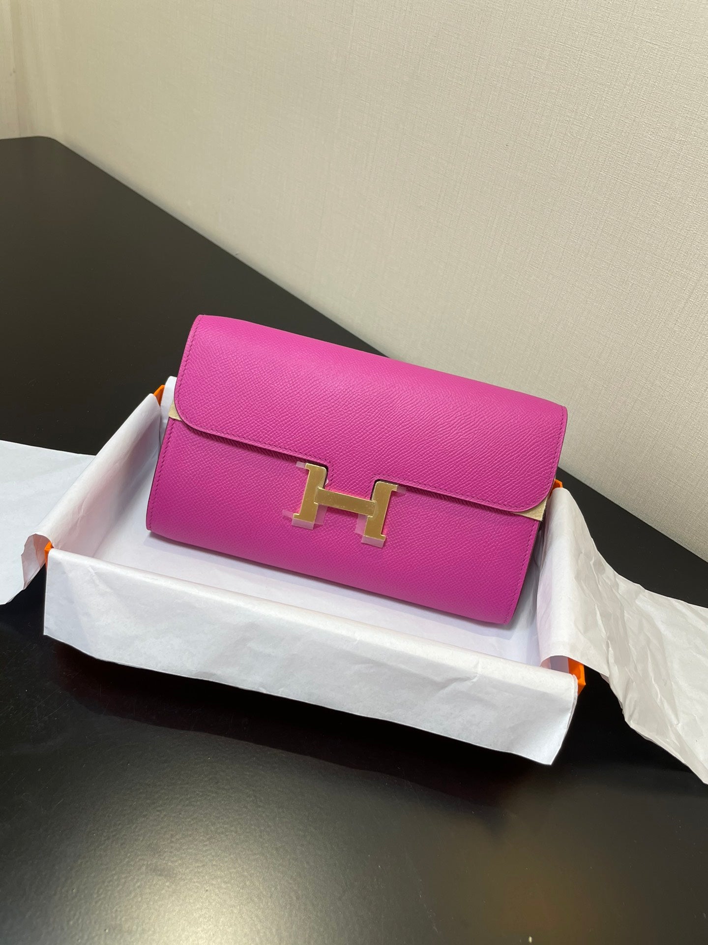 CONSTANCE TO GO 20,5 VIOLET EPSOM GOLD HARDWARE