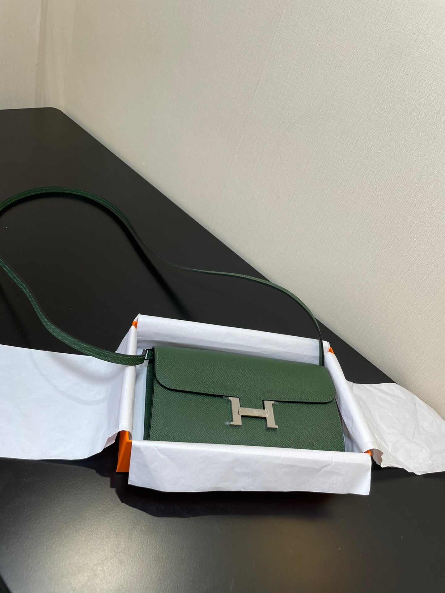 CONSTANCE TO GO 20.5 VERT FONCÉ EPSOM ARGENT QUINCAILLERIE