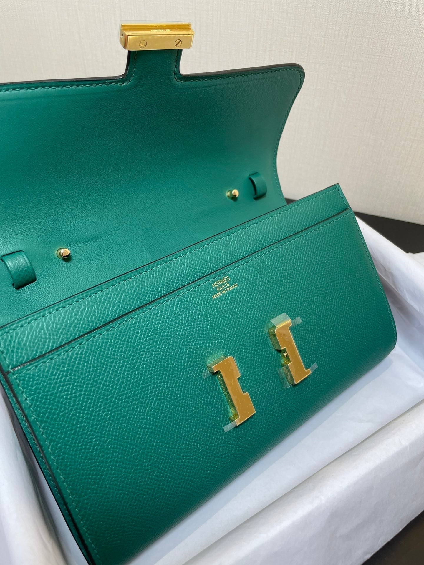 CONSTANCE TO GO 20,5 BLEU VERT EPSOM OR QUINCAILLERIE