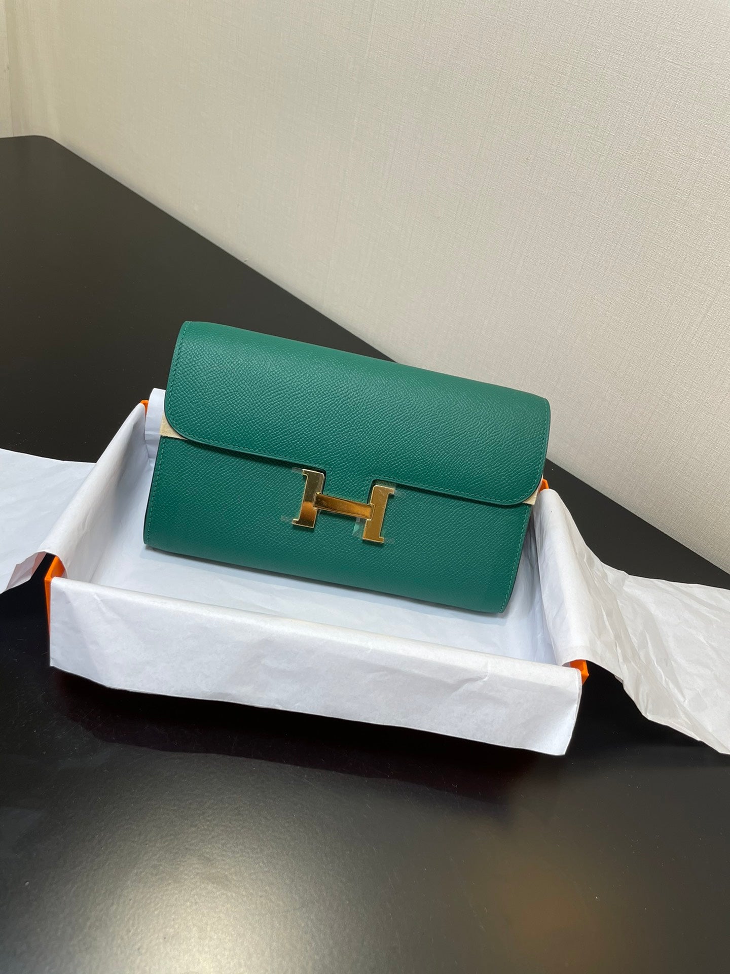 CONSTANCE TO GO 20,5 BLEU VERT EPSOM OR QUINCAILLERIE