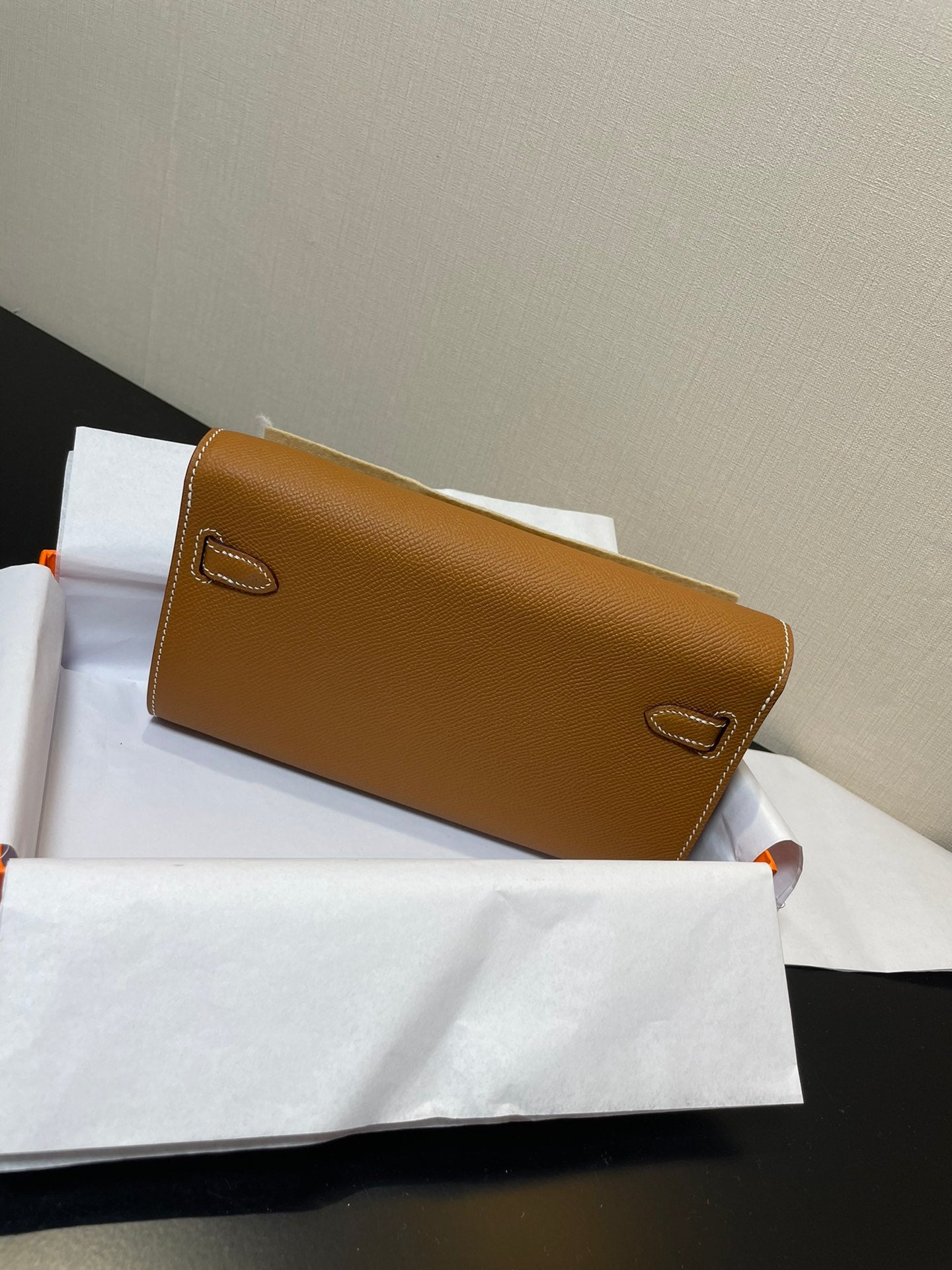 KELLY TO GO WALLET 20.5 GOLD EPSOM SILVER HARDWARE