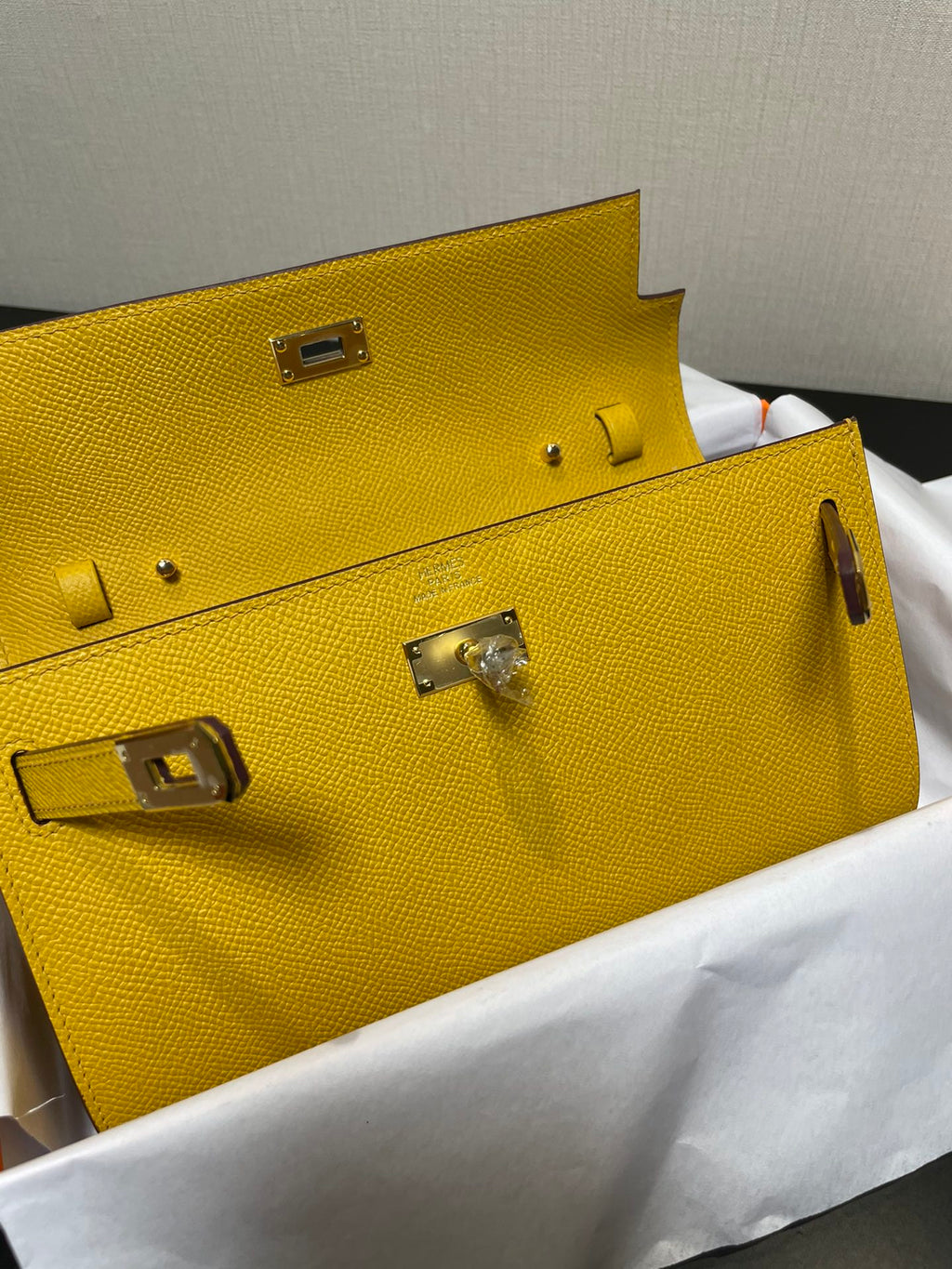 KELLY WOC 20,5 JAUNE EPSOM OR QUINCAILLERIE