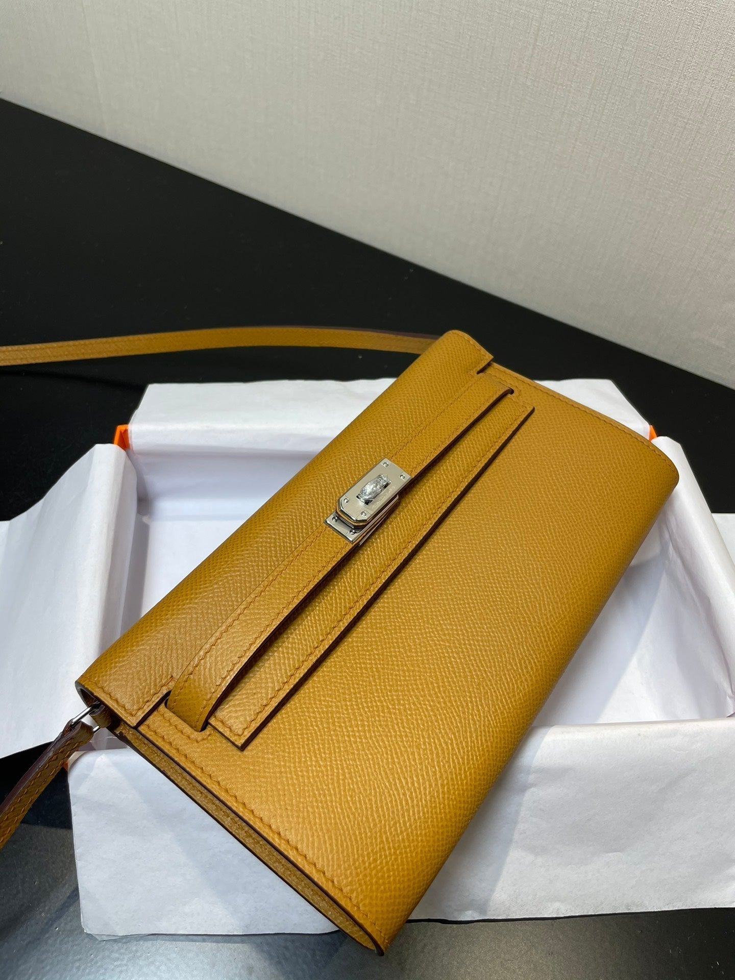 ケリー トゥ ゴー ウォレット 20.5 クラフト エプソム シルバーハードウェア