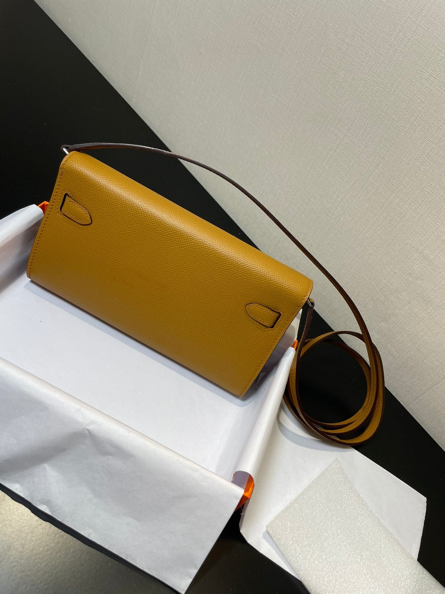 ケリー トゥ ゴー ウォレット 20.5 クラフト エプソム シルバーハードウェア