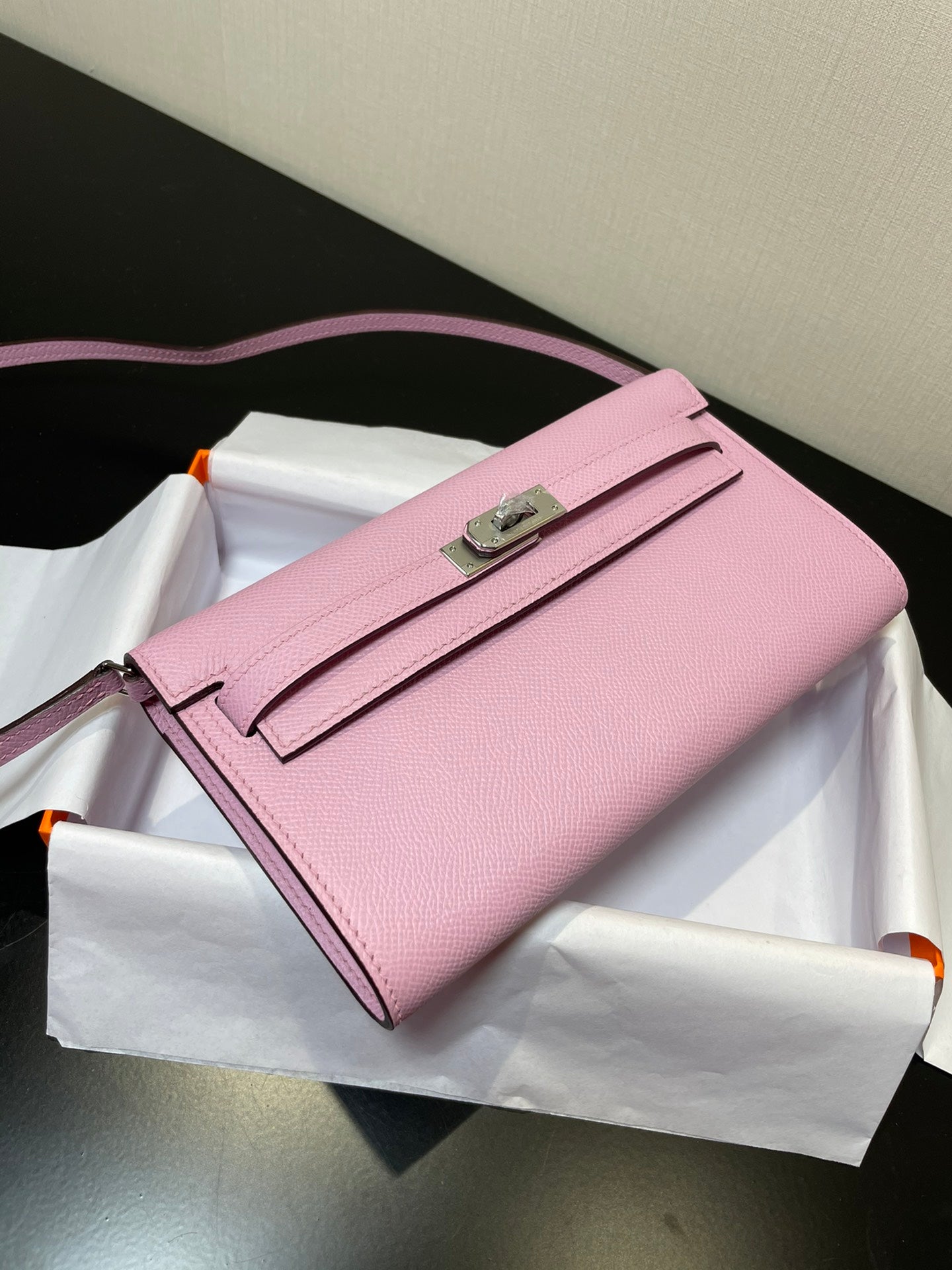 KELLY TO GO WALLET 20.5 LIGHT PINK EPSOM SILVER HARDWARE