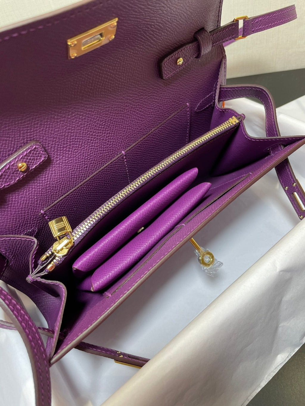 KELLY WOC 20,5 VIOLET EPSOM DORÉ QUINCAILLERIE