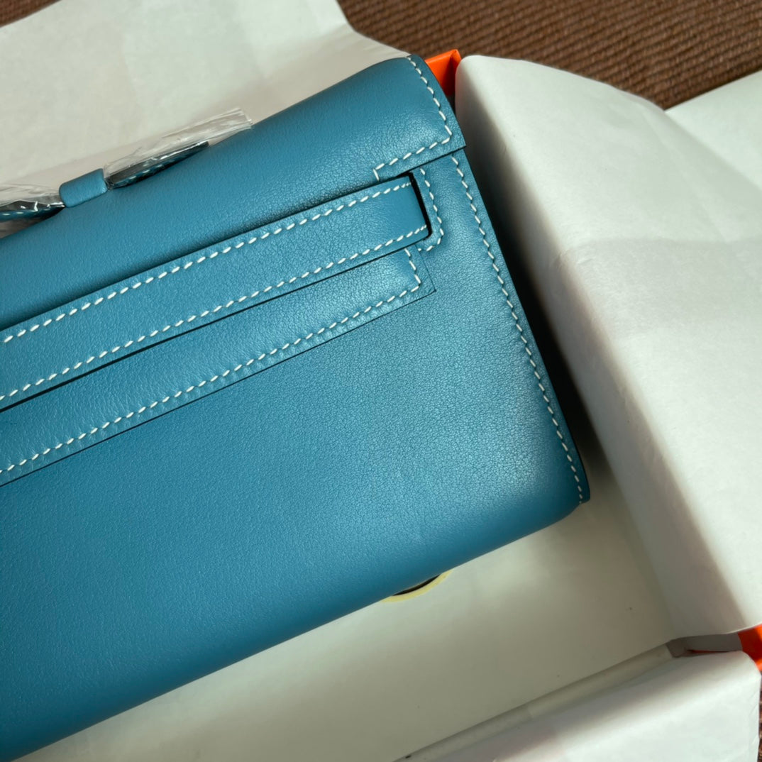 HM ケリーカット 31cm ライトブルー スイフトレザー GHW