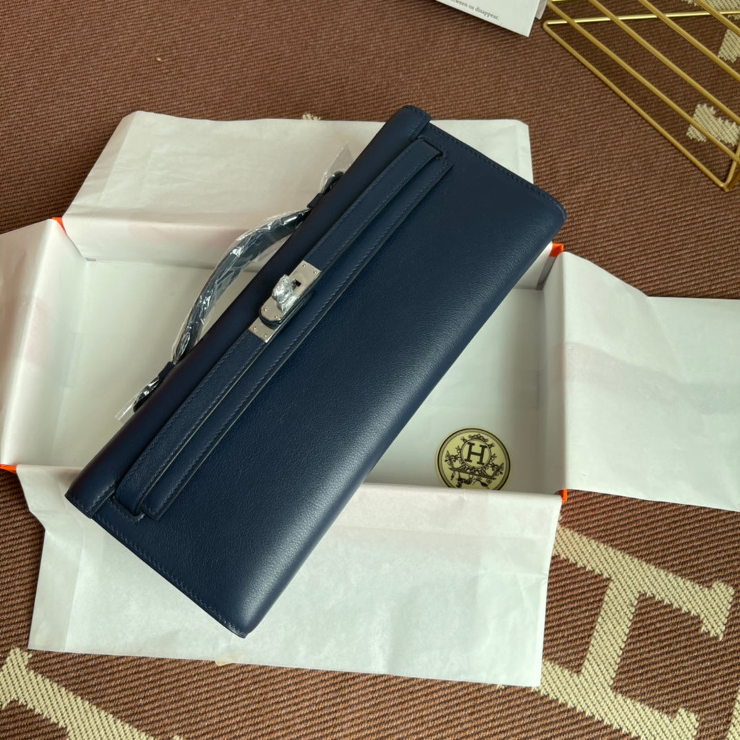 HM ケリーカット 31cm ネイビー スイフト レザーショーツ