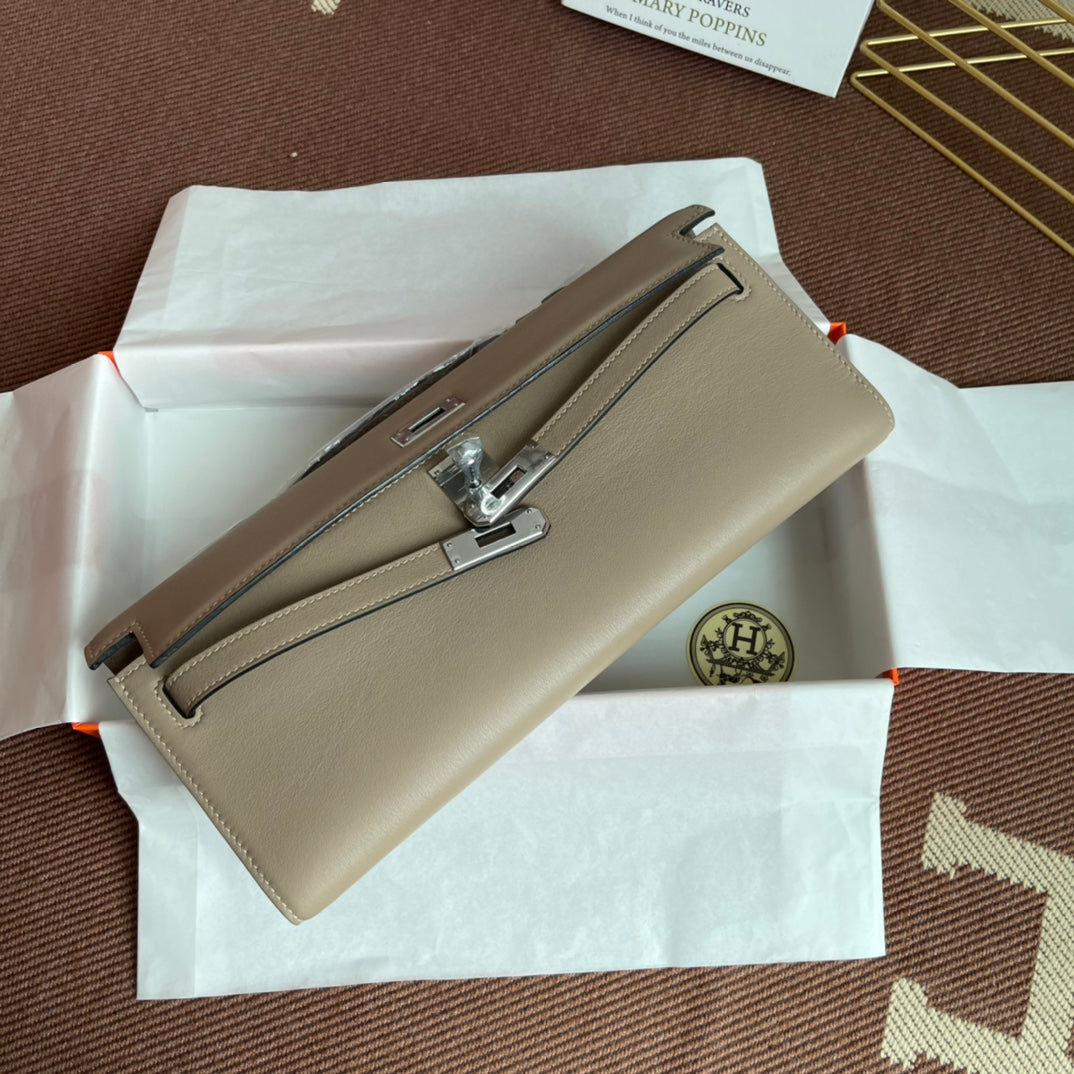HM ケリーカット 31cm ライトグレー スイフトレザーショーツ
