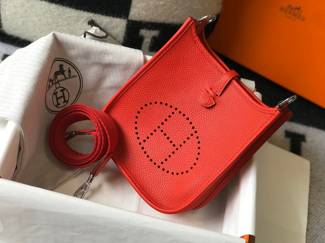 MINI EVELYNE 18CM ROUGE TOGO QUINCAILLERIE ARGENTÉE