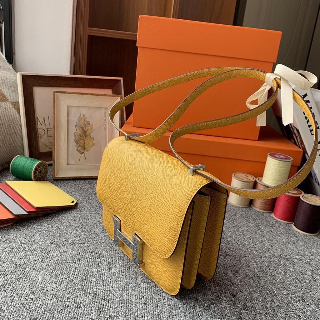 QUINCAILLERIE CONSTANCE 18 JAUNE EPSOM OR