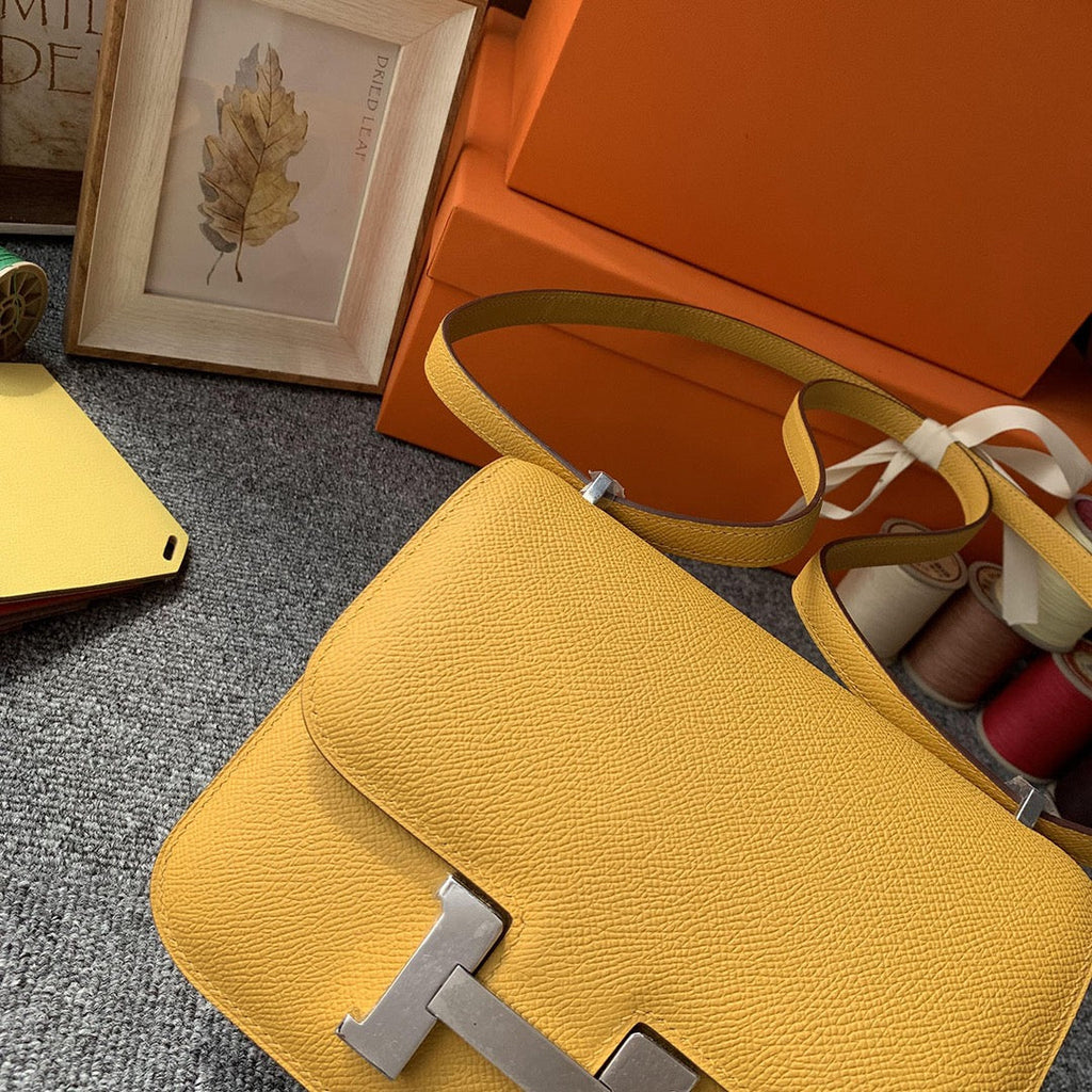 QUINCAILLERIE CONSTANCE 18 JAUNE EPSOM OR