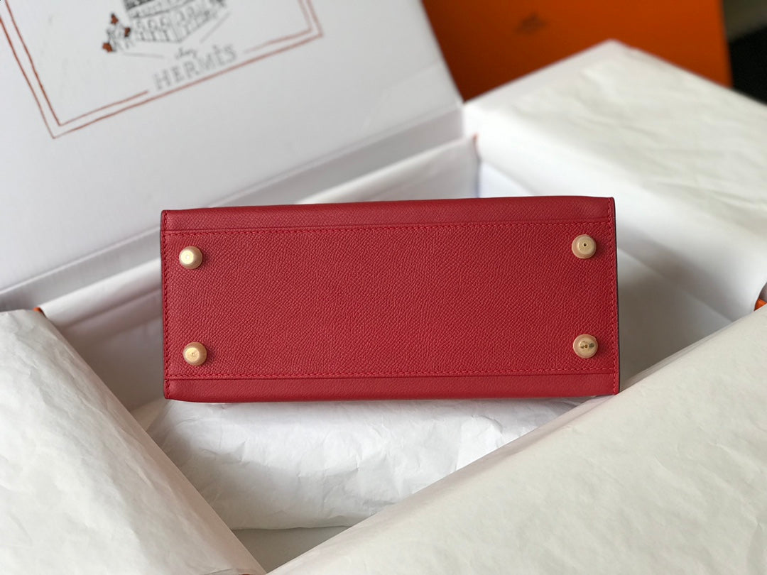 HM KELLY 32CM CUIR EPSOM ROUGE FONCÉ QUINCAILLERIE DORÉ