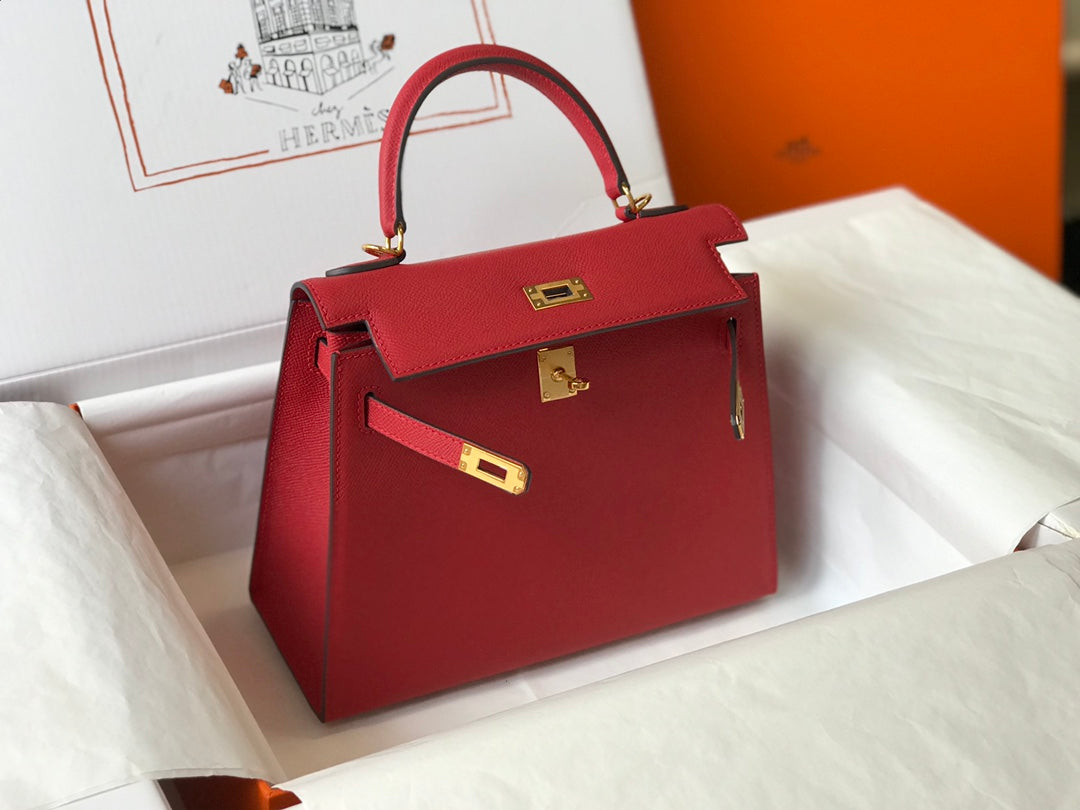 HM KELLY 32CM CUIR EPSOM ROUGE FONCÉ QUINCAILLERIE DORÉ