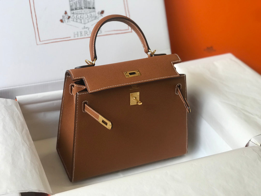HM KELLY 32CM CUIR EPSOM MARRON FONCÉ QUINCAILLERIE DORÉ