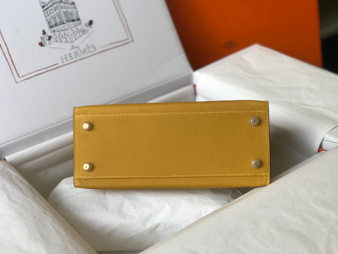 Sac HM Kelly 32 cm en cuir EPSOM jaune, matériel doré