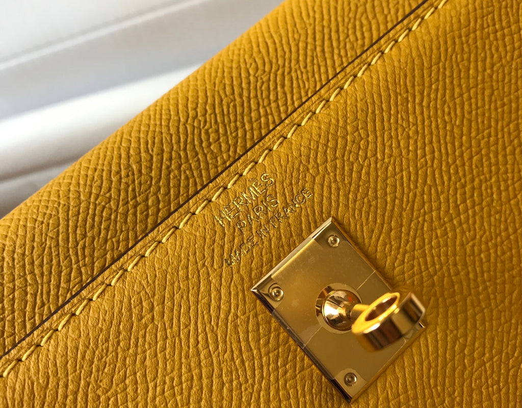 Sac HM Kelly 32 cm en cuir EPSOM jaune, matériel doré