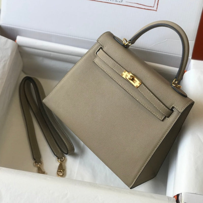 HM KELLY 32CM CUIR EPSOM TAUPE DÉSERT QUINCAILLERIE DORÉ