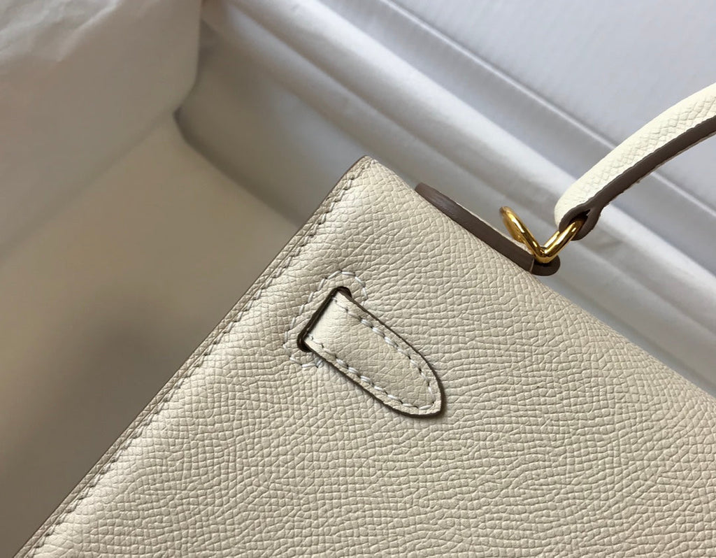 HM KELLY 32CM CUIR EPSOM BLANC QUINCAILLERIE DORÉ