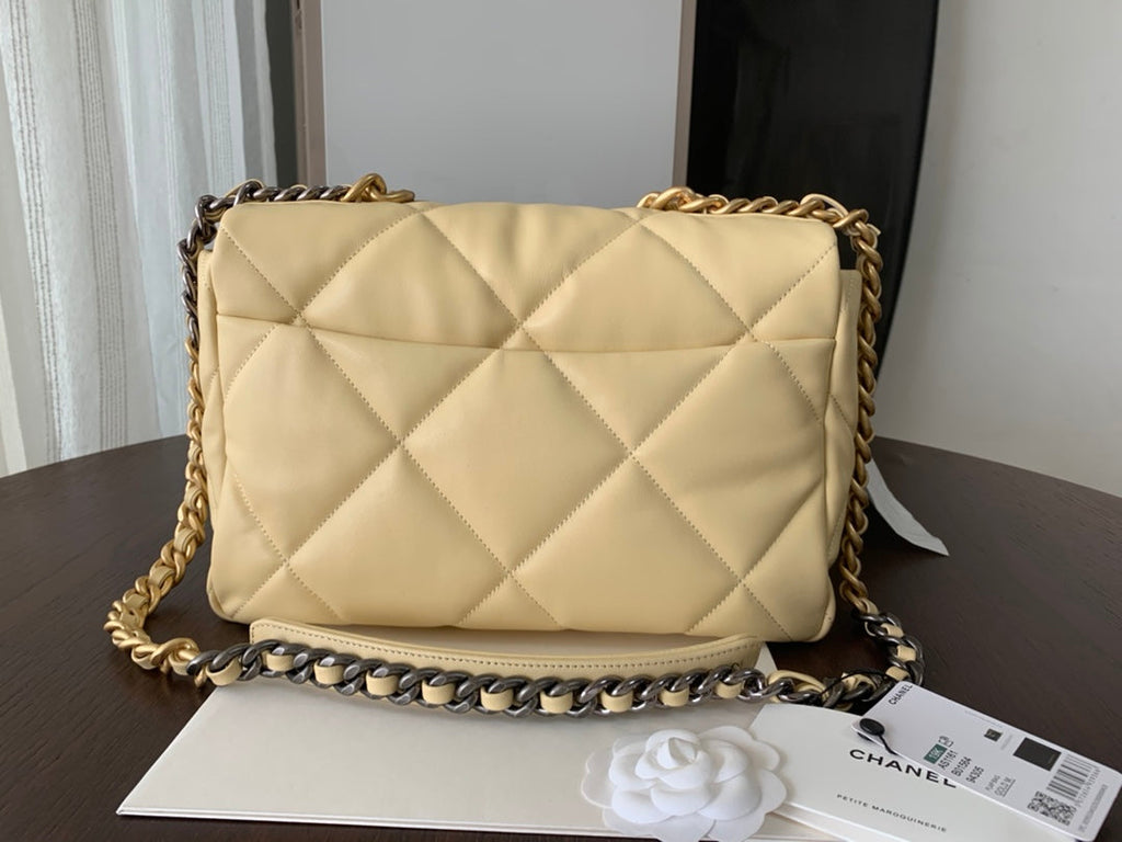 19 SAC À RABAT 30 CUIR DE CHÈVRE JAUNE CLAIR 