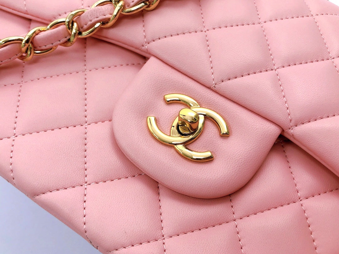 FLAP BAG JUMBO 30 PASTEL PINK LAMBSKIN GOLD HARDWARE