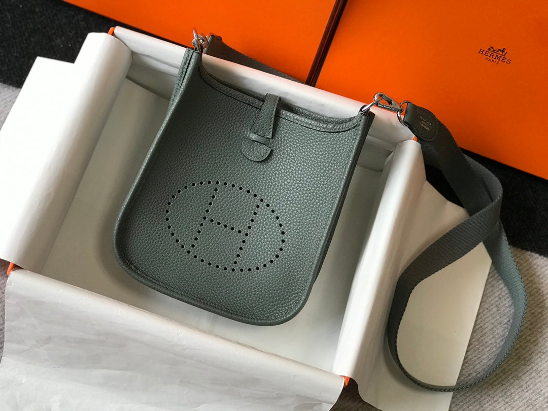 MINI EVELYNE 18CM VERT AMANDE TOGO QUINCAILLERIE ARGENTÉE