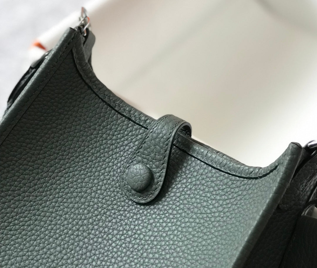 MINI EVELYNE 18CM VERT AMANDE TOGO QUINCAILLERIE ARGENTÉE