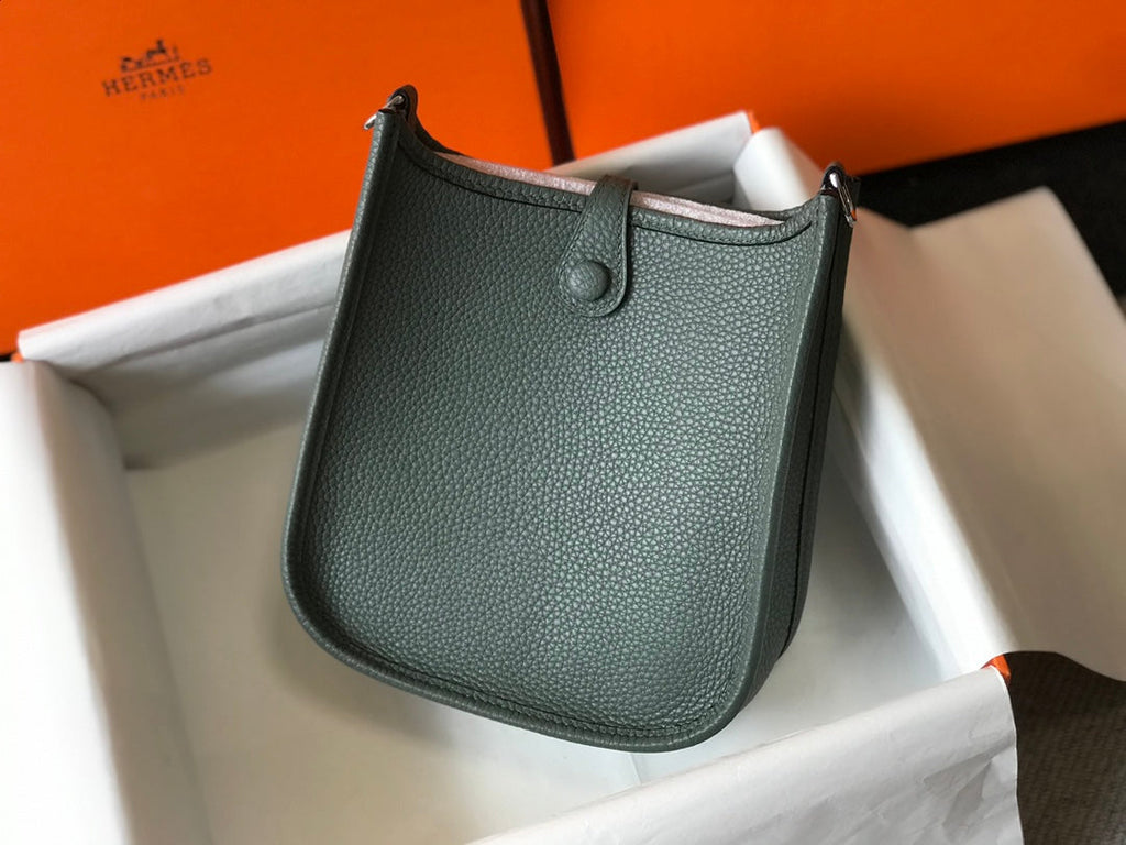MINI EVELYNE 18CM VERT AMANDE TOGO QUINCAILLERIE ARGENTÉE