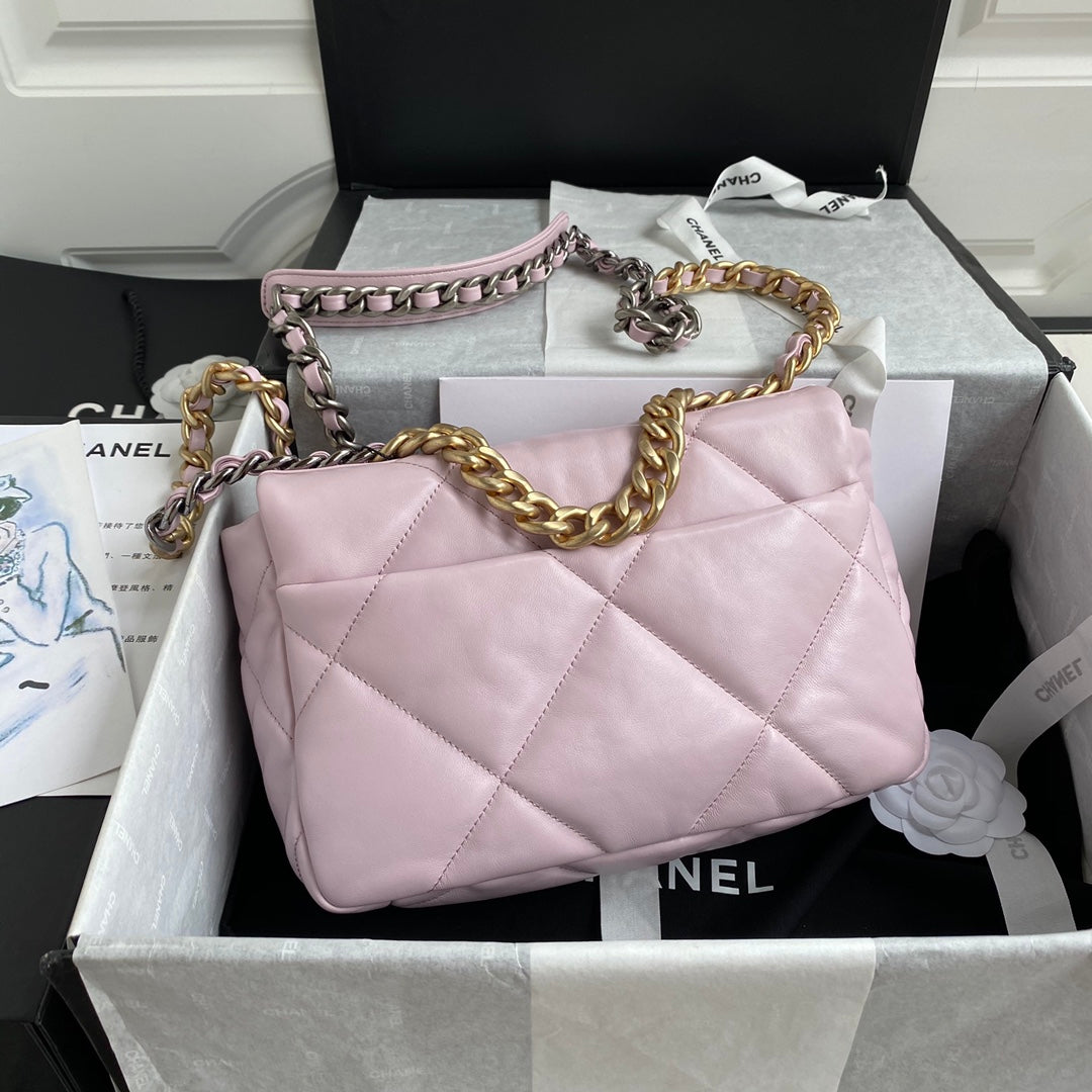 19 FLAP BAG 26 PINK GOATSKIN GOLD HARDWARE