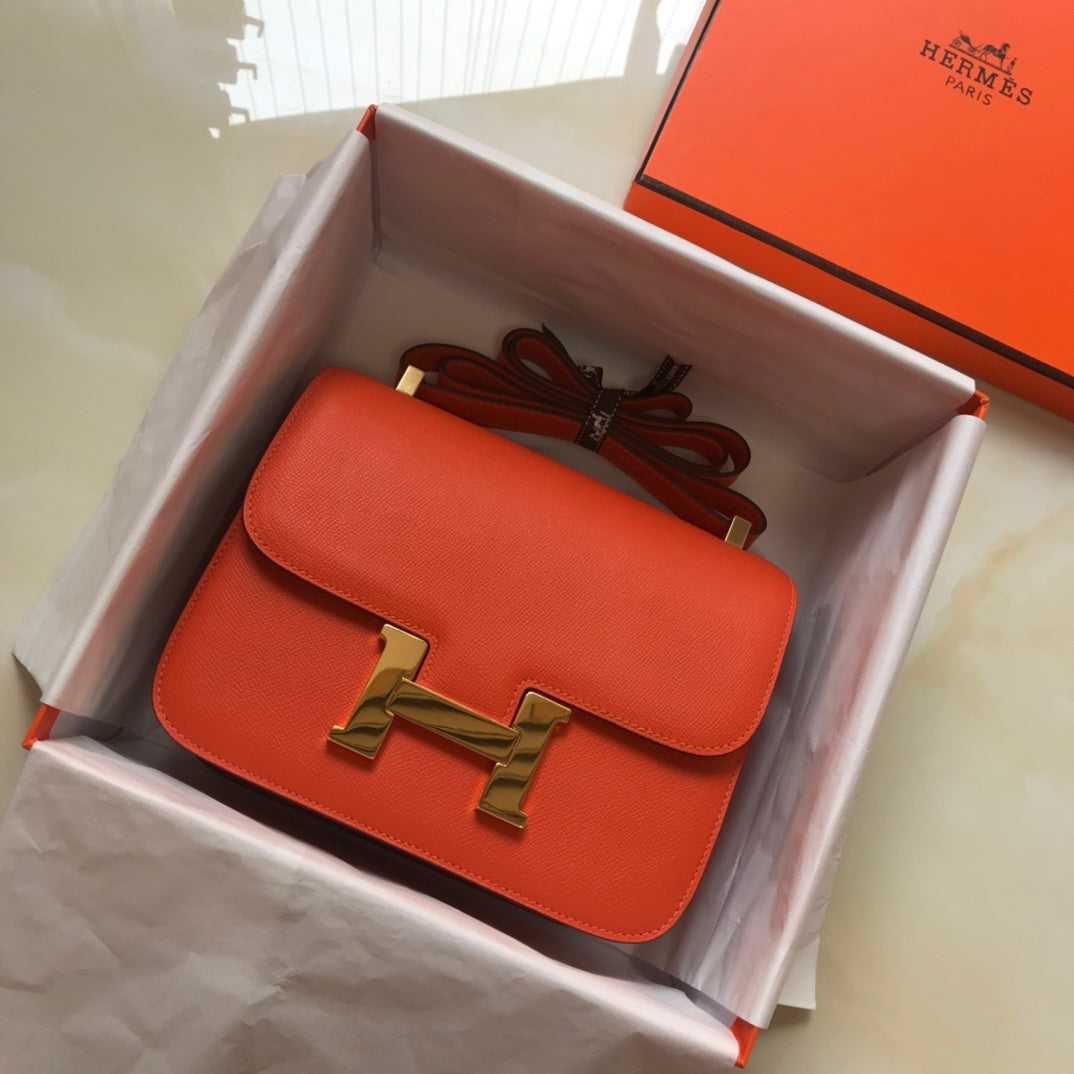 CONSTANCE 24 CUIR EPSOM ORANGE ROUGE QUINCAILLERIE OR