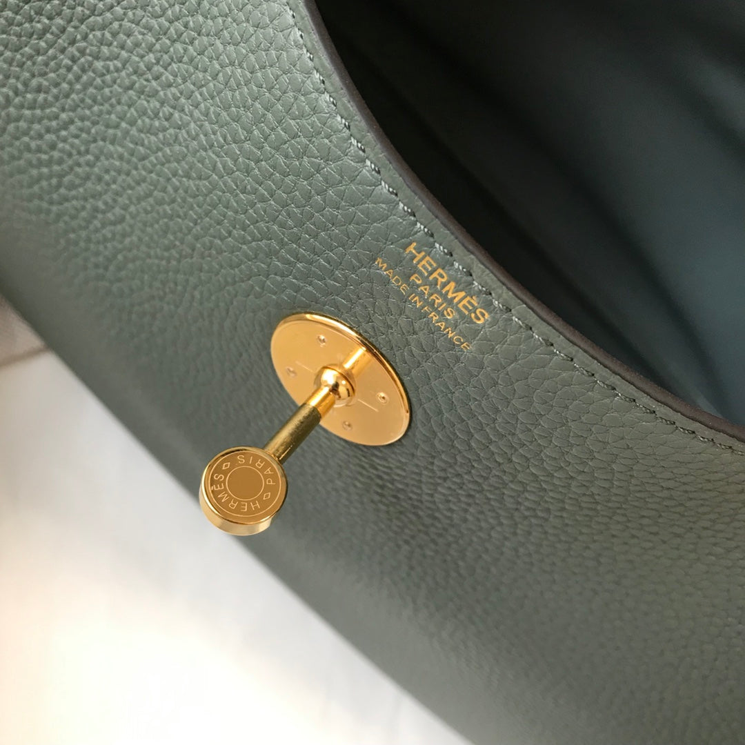 SAC HM LINDY 30 CUIR TAURILLON CLEMENCE PIN