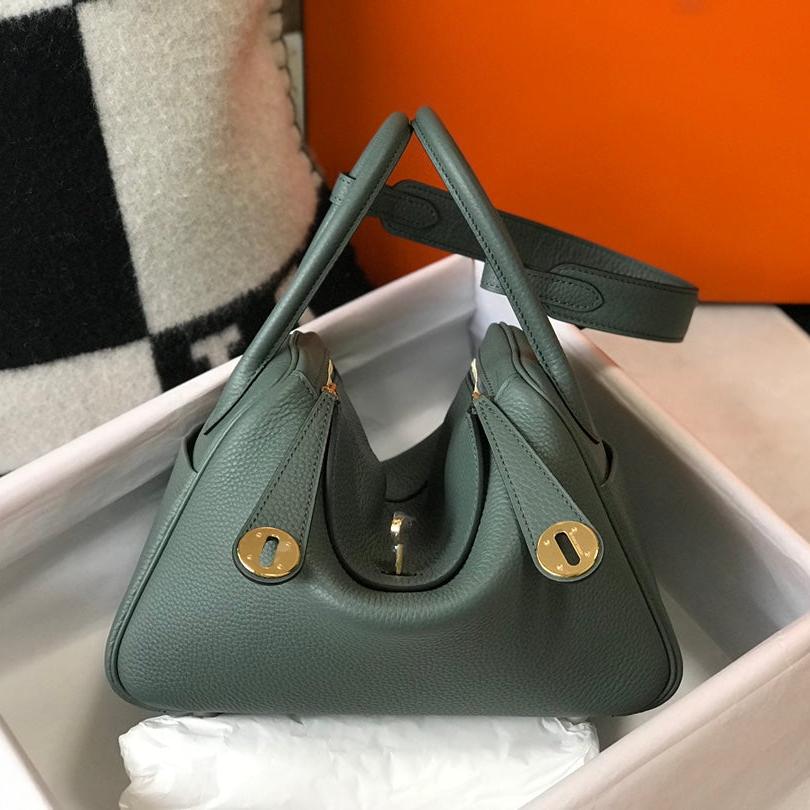 SAC HM LINDY 26 CUIR TAURILLON CLEMENCE PIN