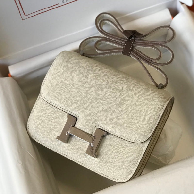 CONSTANCE 24 CUIR EPSOM BLANC QUINCAILLERIE ARGENTÉE