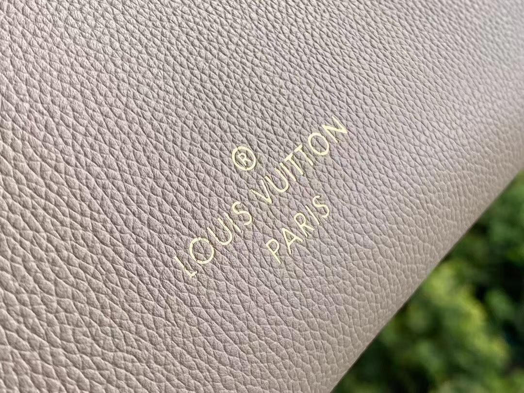 SUR MA TAILLE PM 25CM CUIR DE VEAU GREIGE TOILE MONOGRAMME MARRON 