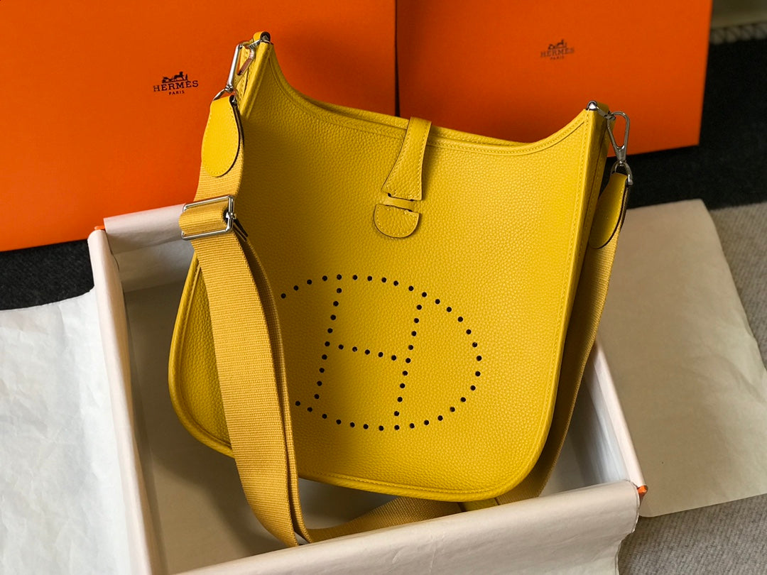 EVELYNE 29CM JAUNE FONCÉ TOGO SHW