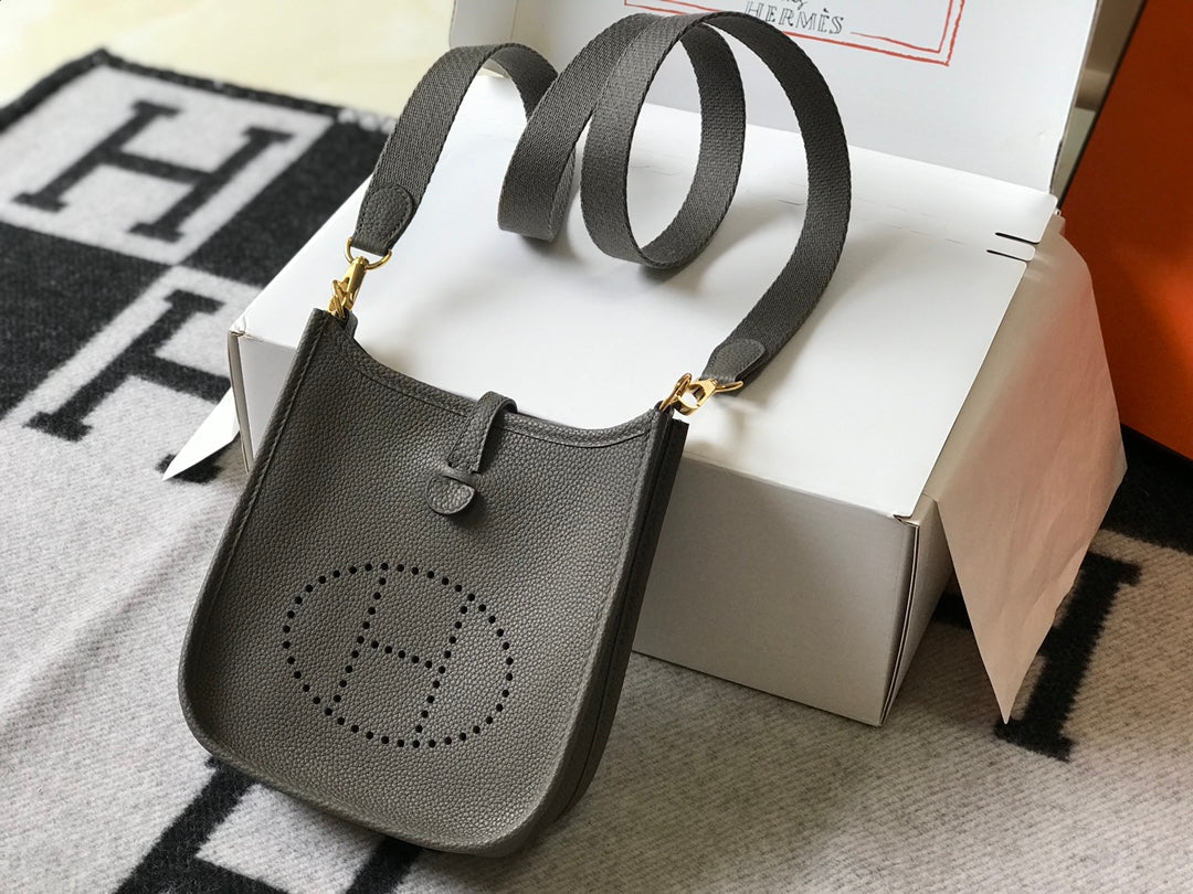 ミニ エブリン 18CM ダークグレー トーゴ GHW