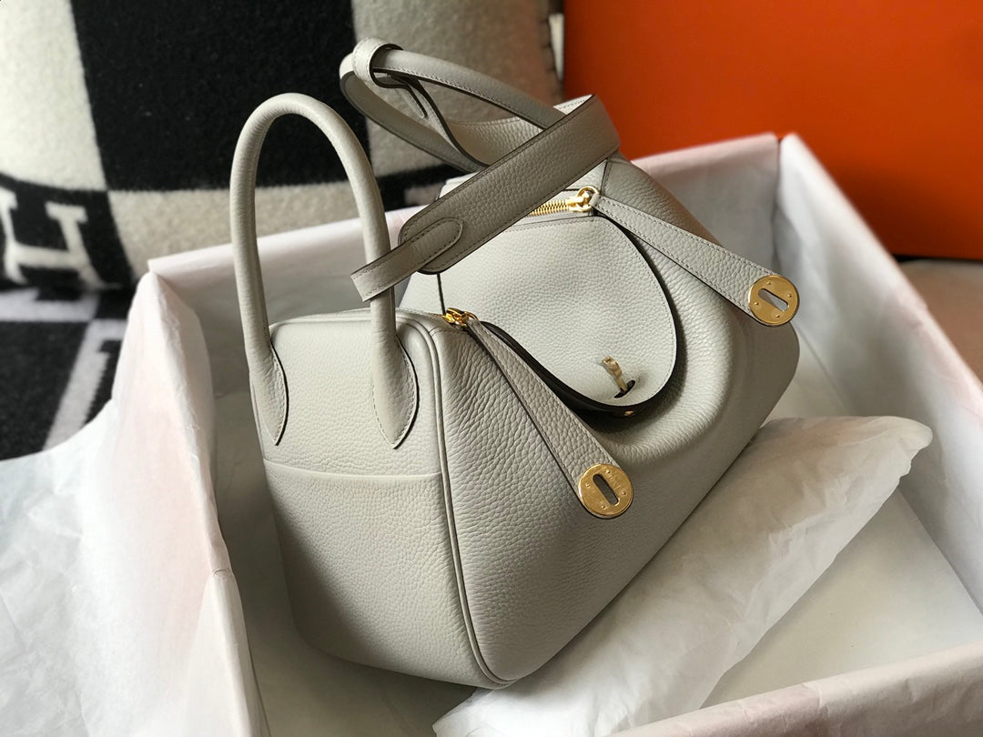 SAC HM LINDY 26 CUIR TAURILLON CLEMENCE CRÈME