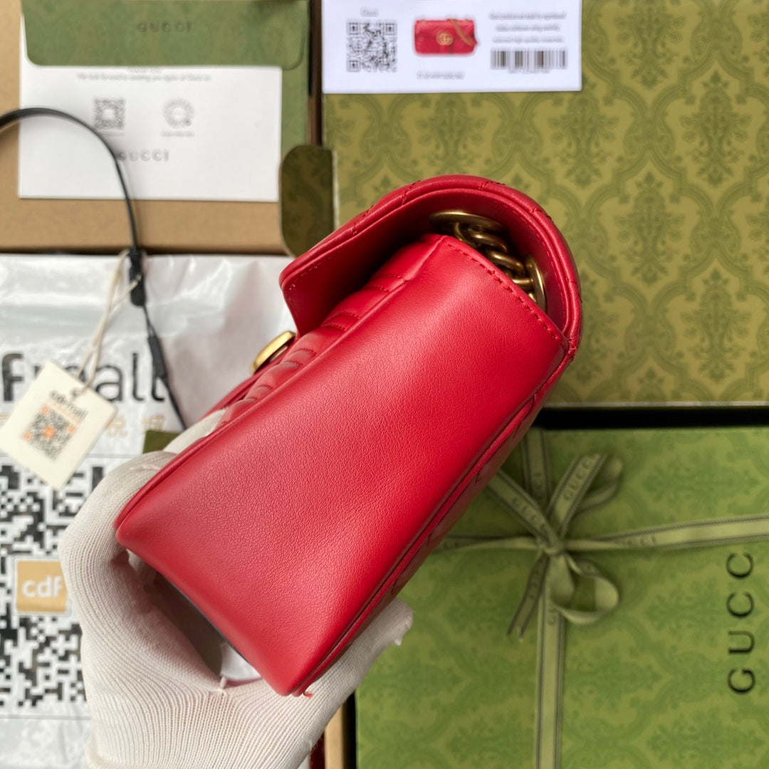 GG MARMONT 26CM CUIR DE VEAU ROUGE QUINCAILLERIE DORÉ