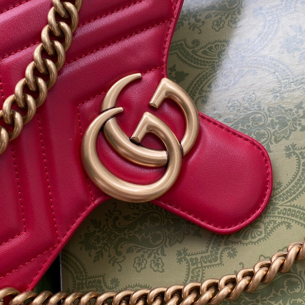 GG MARMONT 26CM CUIR DE VEAU ROUGE QUINCAILLERIE DORÉ