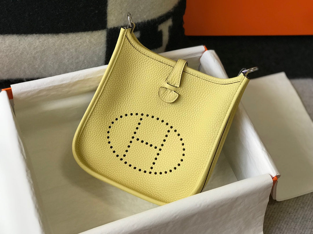 ミニ エブリン 18cm イエロー トーゴ ショーツ