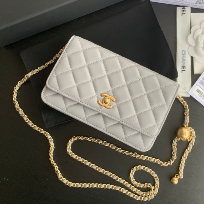 WOC CLASSIQUE 19CM CUIR D'AGNEAU BLANC QUINCAILLERIE DORÉ