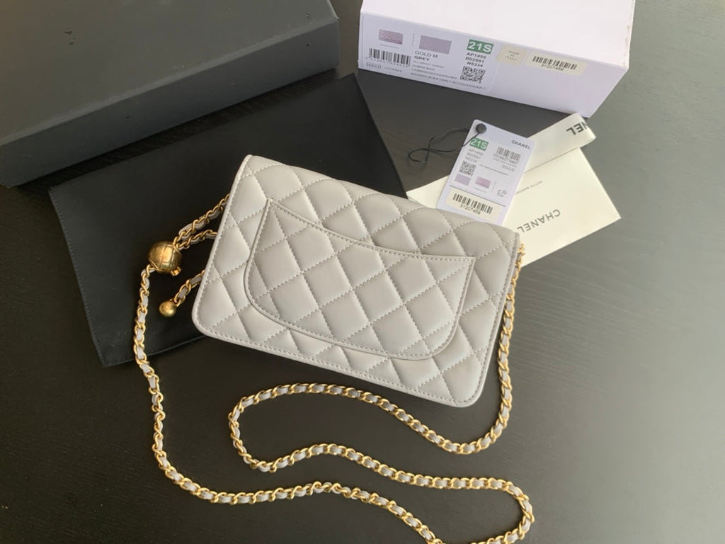 WOC CLASSIQUE 19CM CUIR D'AGNEAU BLANC QUINCAILLERIE DORÉ