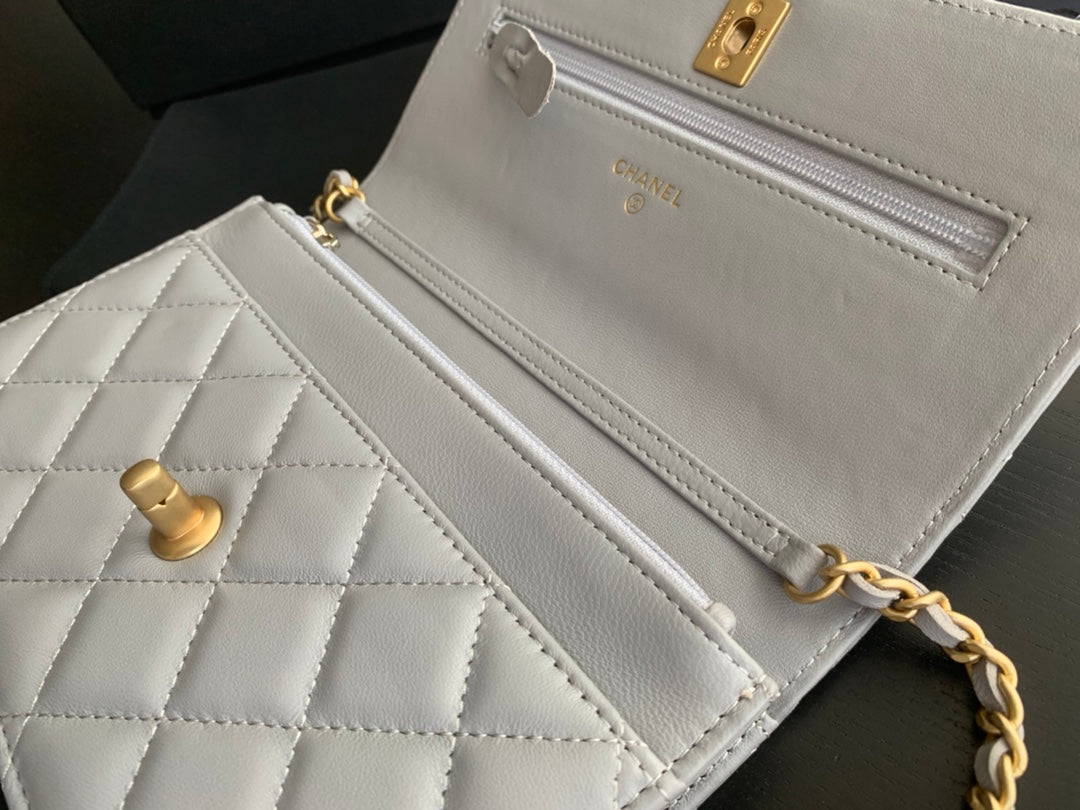 WOC CLASSIQUE 19CM CUIR D'AGNEAU BLANC QUINCAILLERIE DORÉ