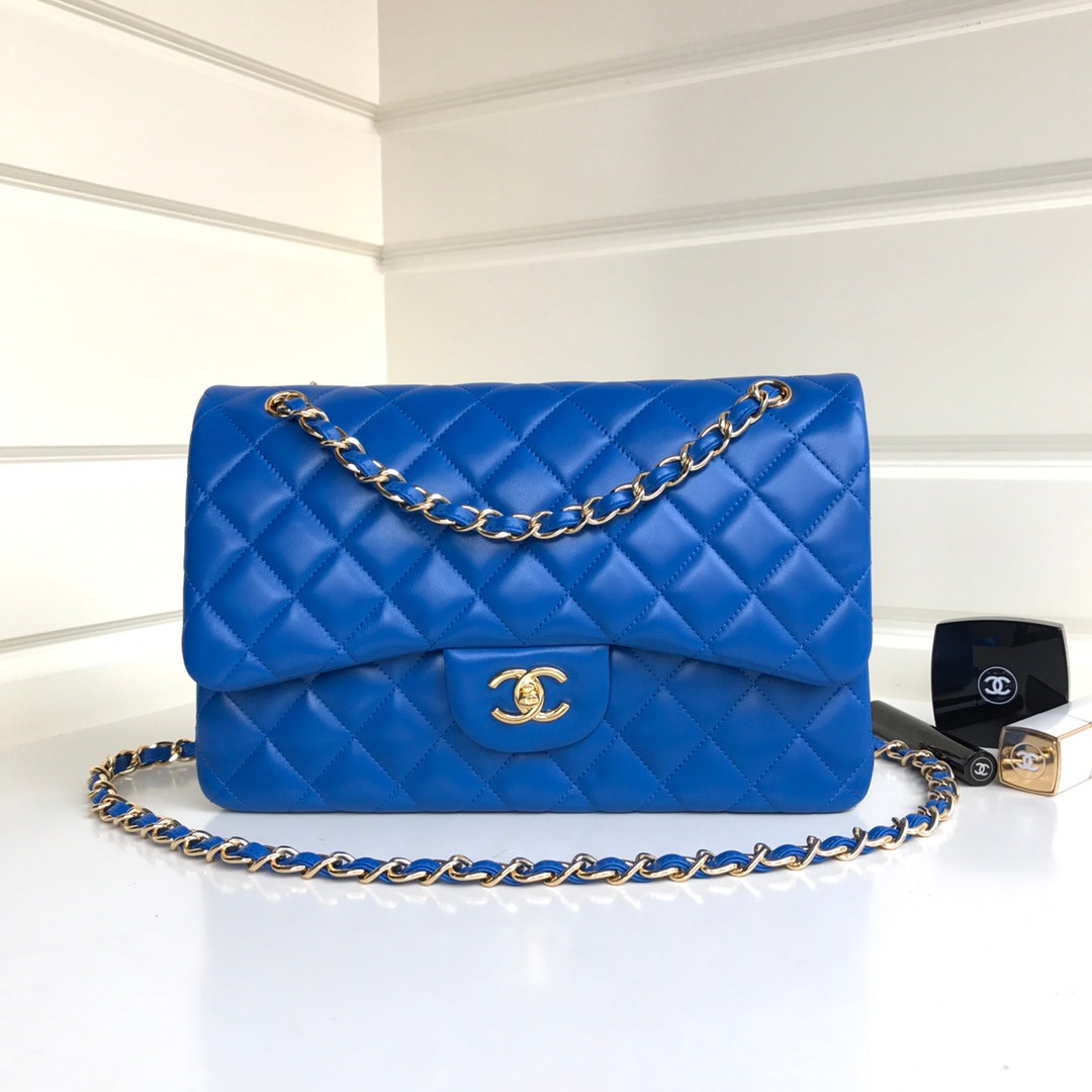 FLAP BAG JUMBO 30 BLUE LAMBSKIN GOLD HARDWARE